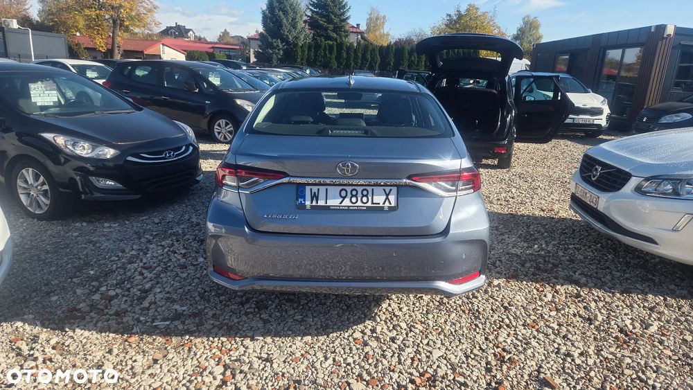 Toyota Corolla - 5