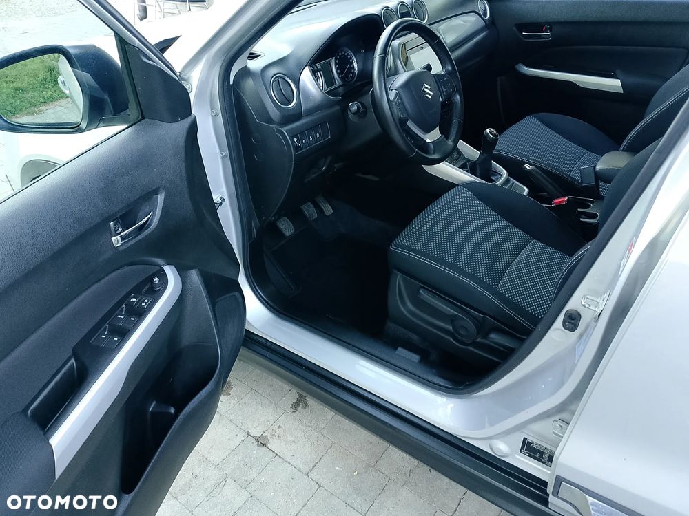 Suzuki Vitara 1.6 (4x2) Comfort - 6