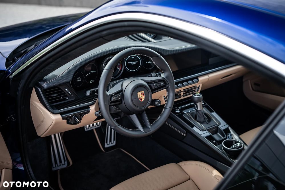 Porsche 911 GT3 - 16