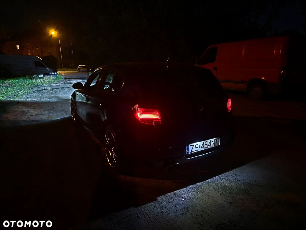BMW Seria 1 120i - 14