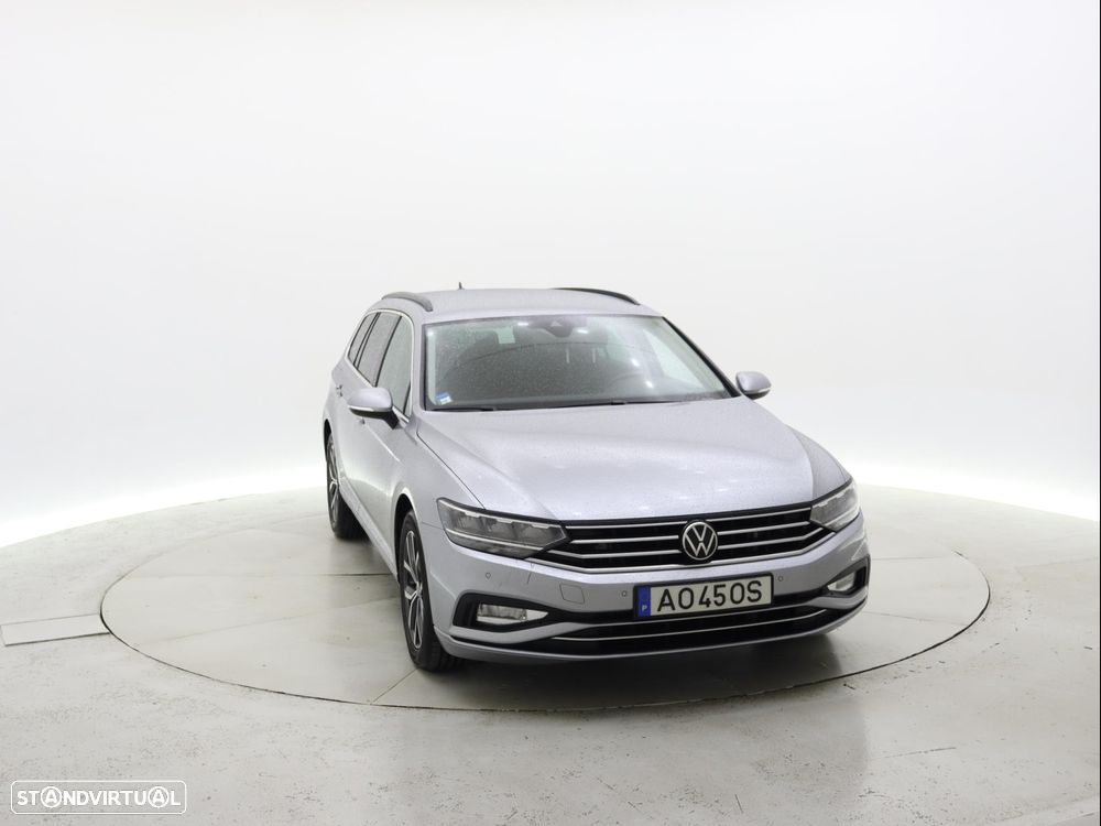 VW Passat Variant 2.0 TDI Business DSG - 11