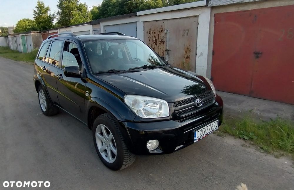 Toyota RAV4 2.0 VVT-i 4x4 - 2