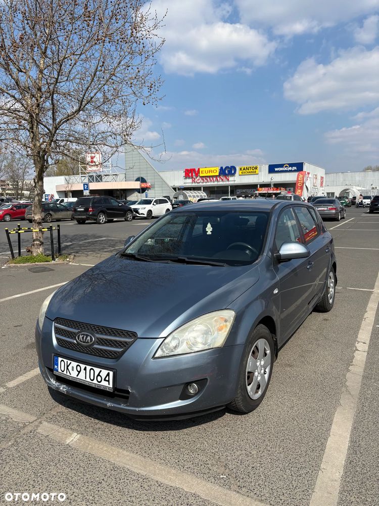 Kia Ceed 1.6 Comfort - 1