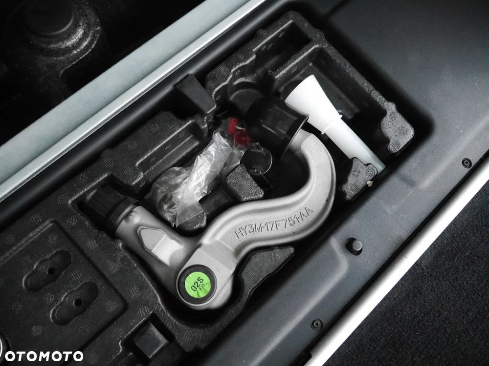 Land Rover Discovery V 2.0 SD4 HSE Luxury - 29