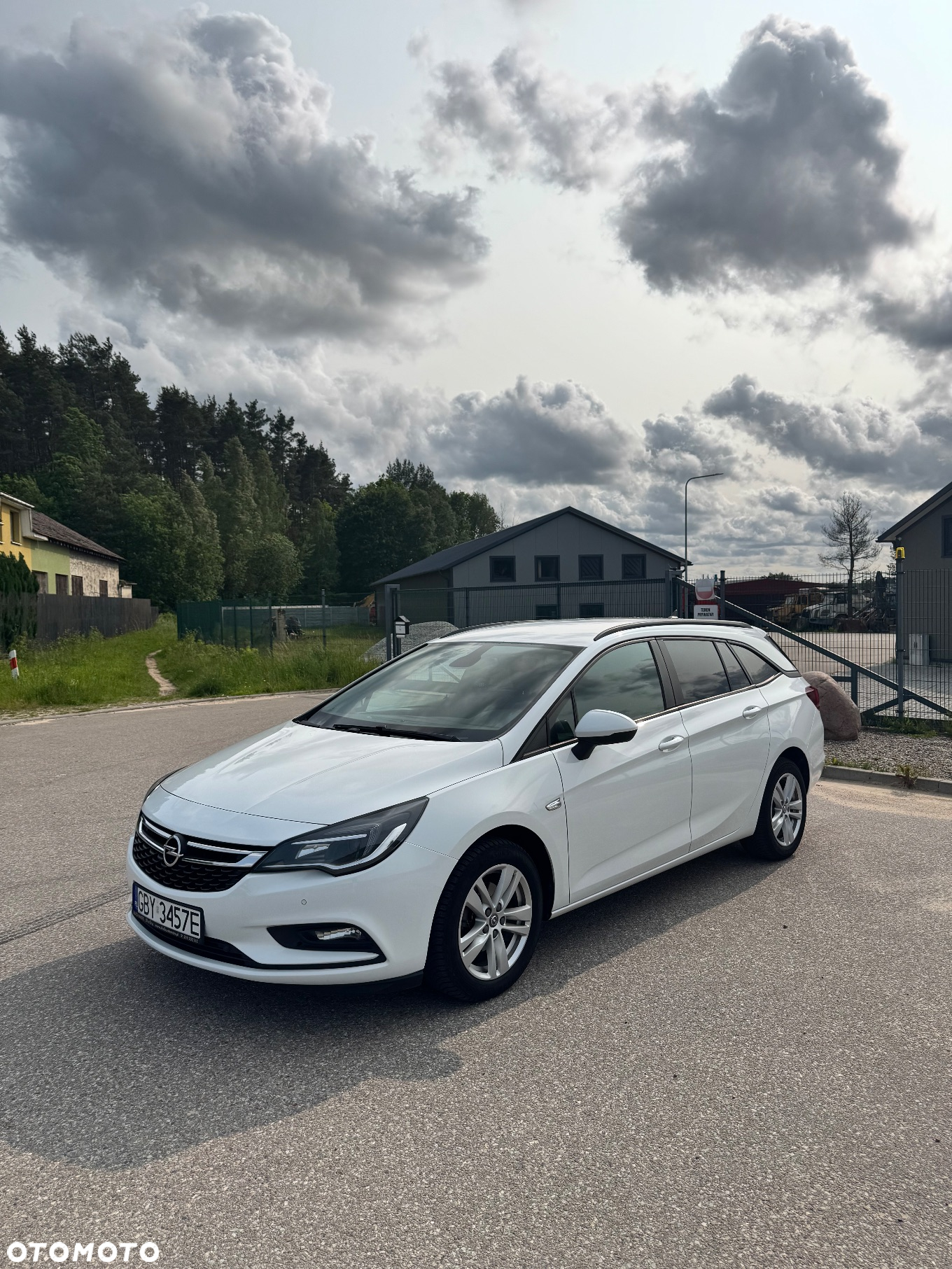 Opel Astra V 1.6 CDTI Dynamic - 3