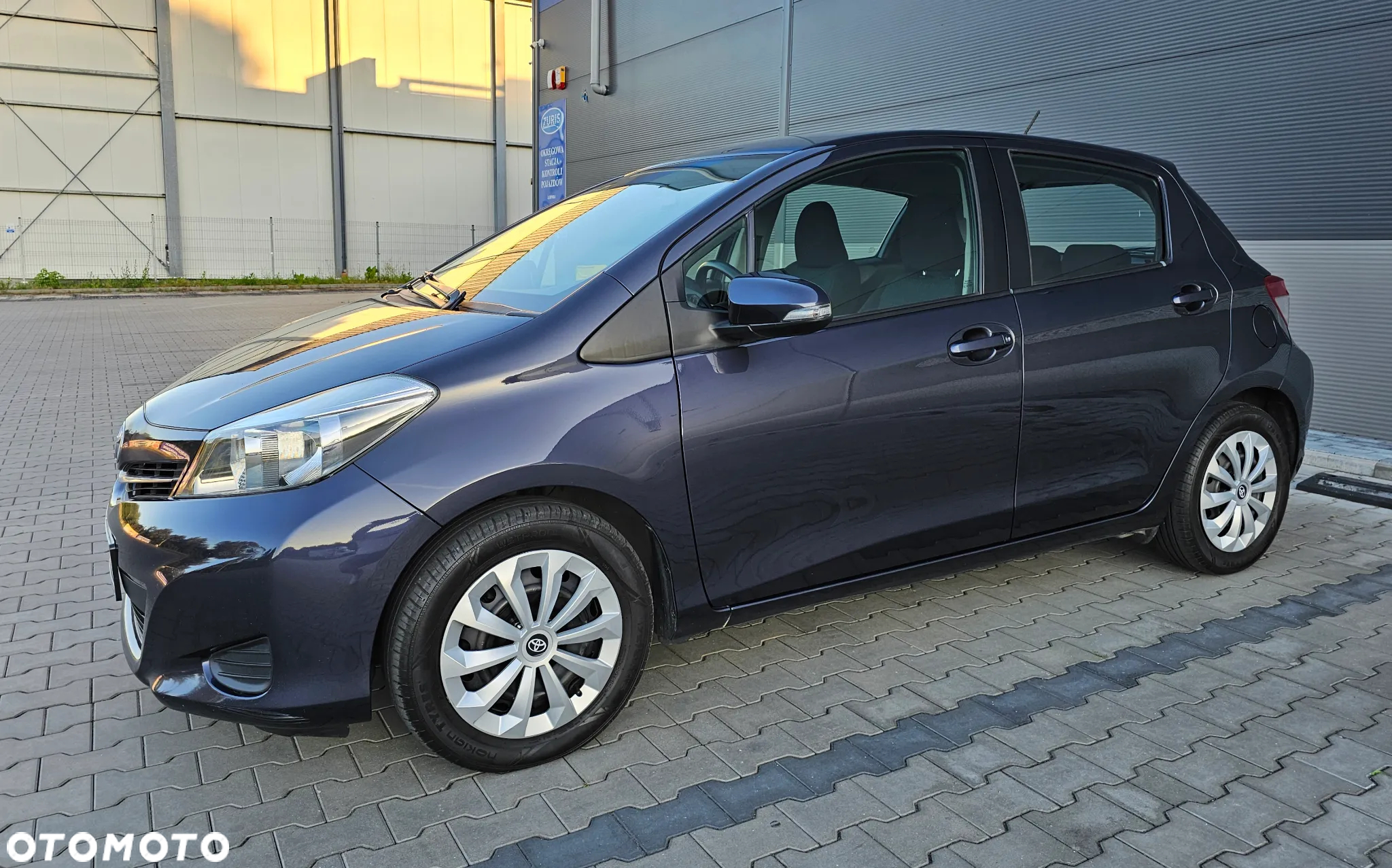 Toyota Yaris - 12