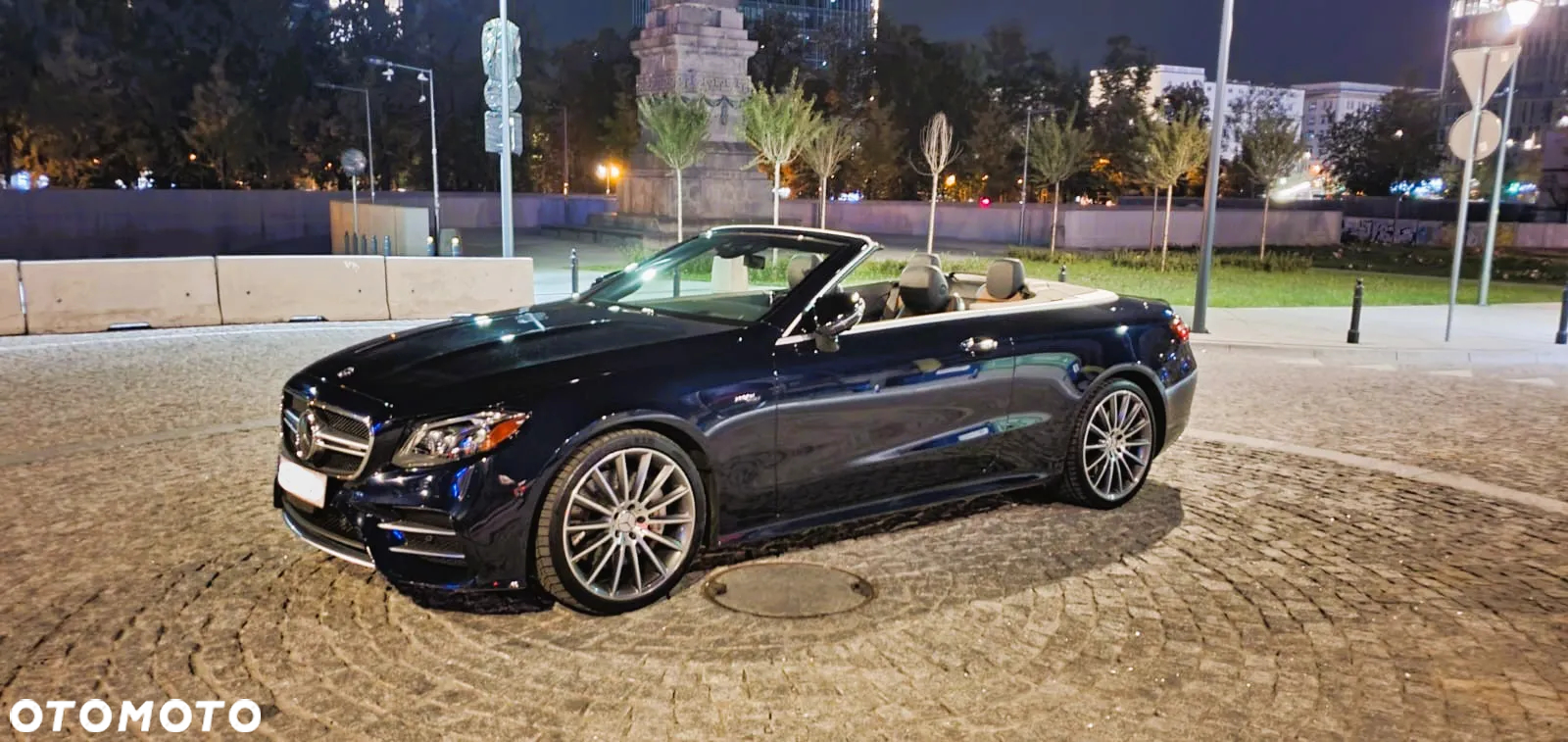 Mercedes-Benz Klasa E AMG 53 Kabriolet 4-Matic+ 9G-TRONIC - 12