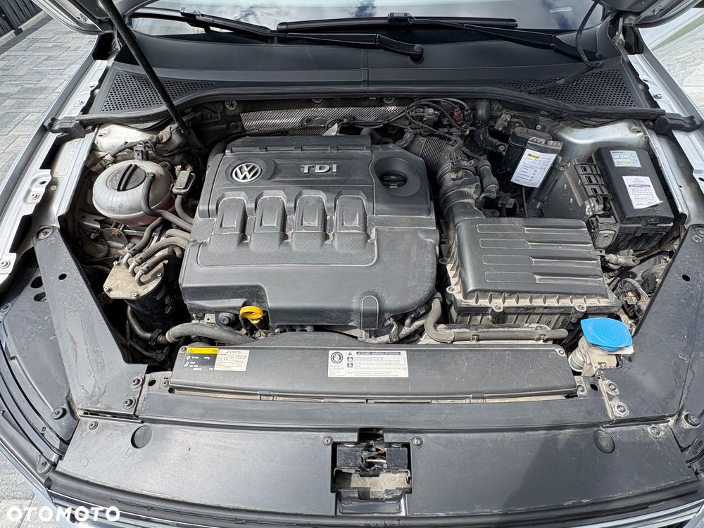 Volkswagen Passat 2.0 TDI BMT Comfortline DSG - 9