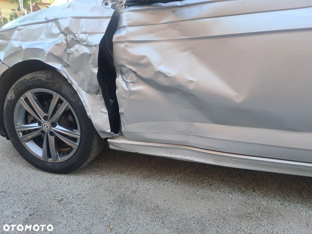Volkswagen Polo 1.6 TDI SCR DSG Highline - 10