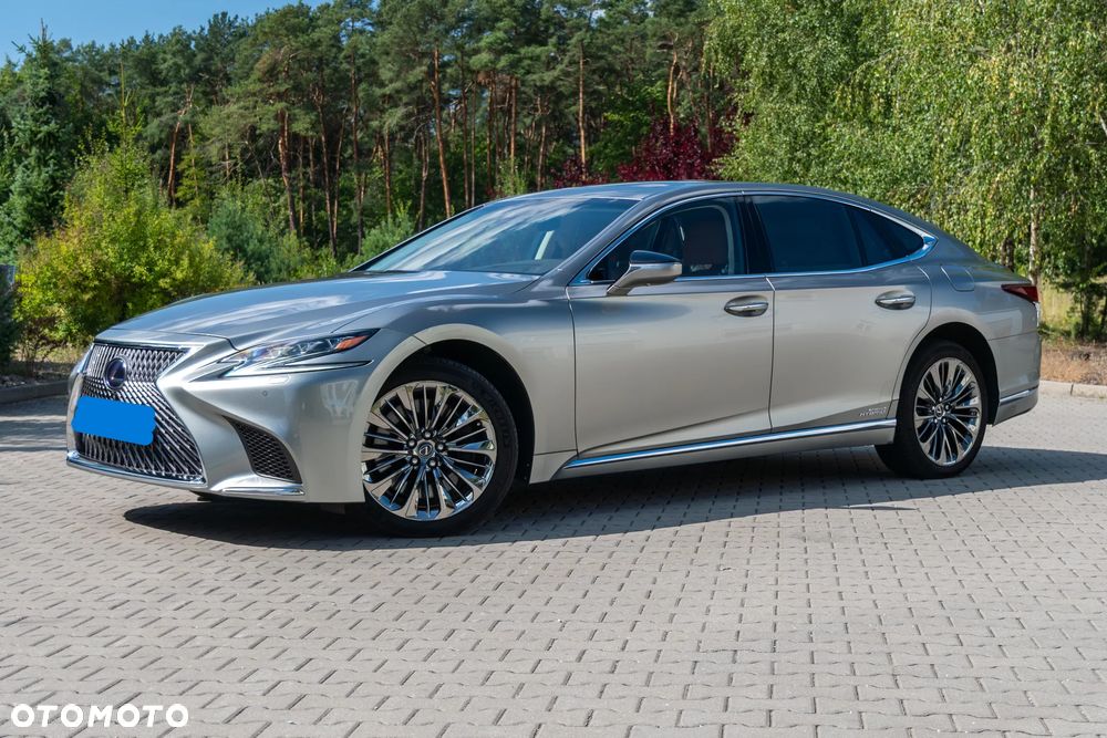 Lexus LS - 1