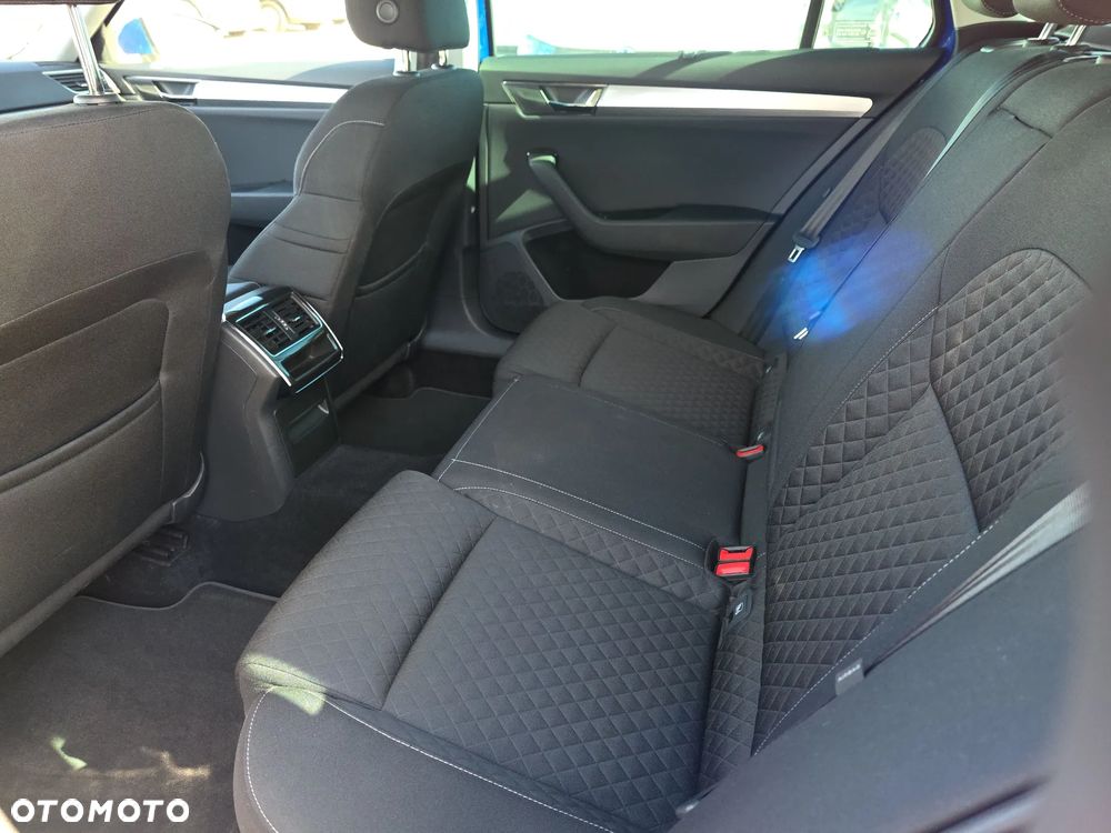 Skoda Superb 2.0 TDI SCR Ambition DSG - 13