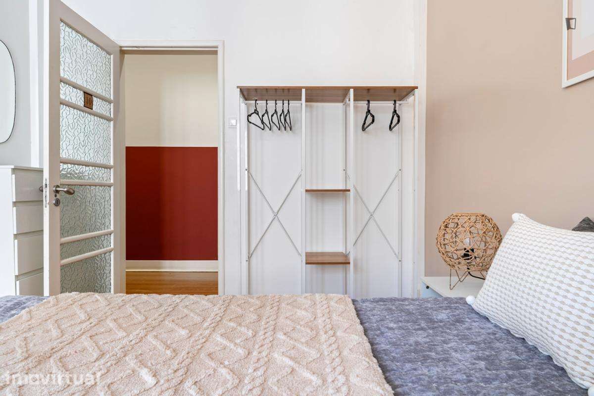 Quarto - localizado em Marquês de Pombal Lisbon - Grande imagem: 5/25