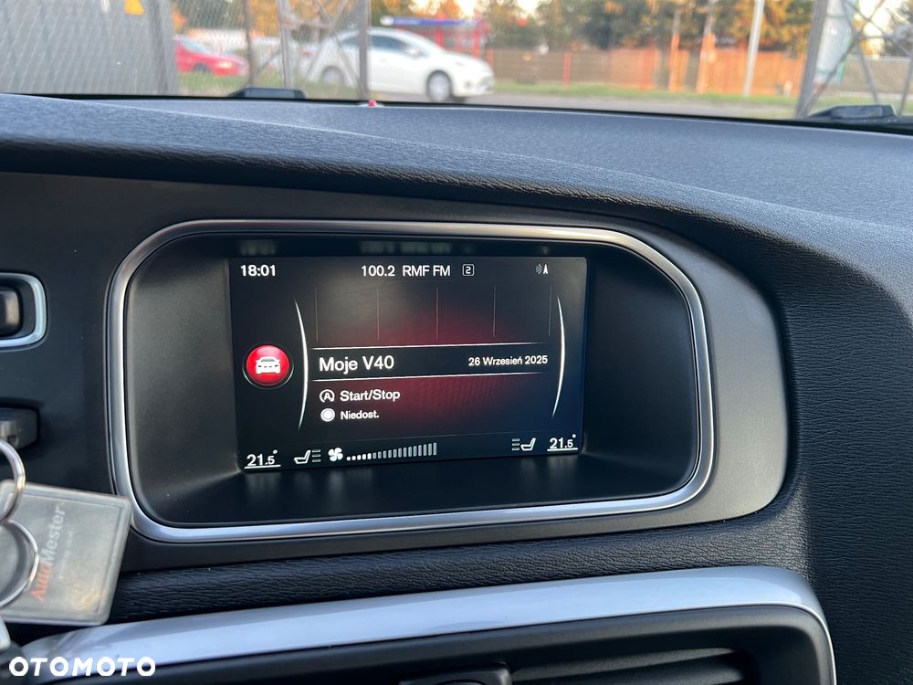 Volvo V40 Cross Country D3 Geartronic Momentum - 14