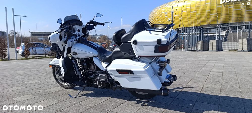 Harley-Davidson FLHTCU Ultra - 3