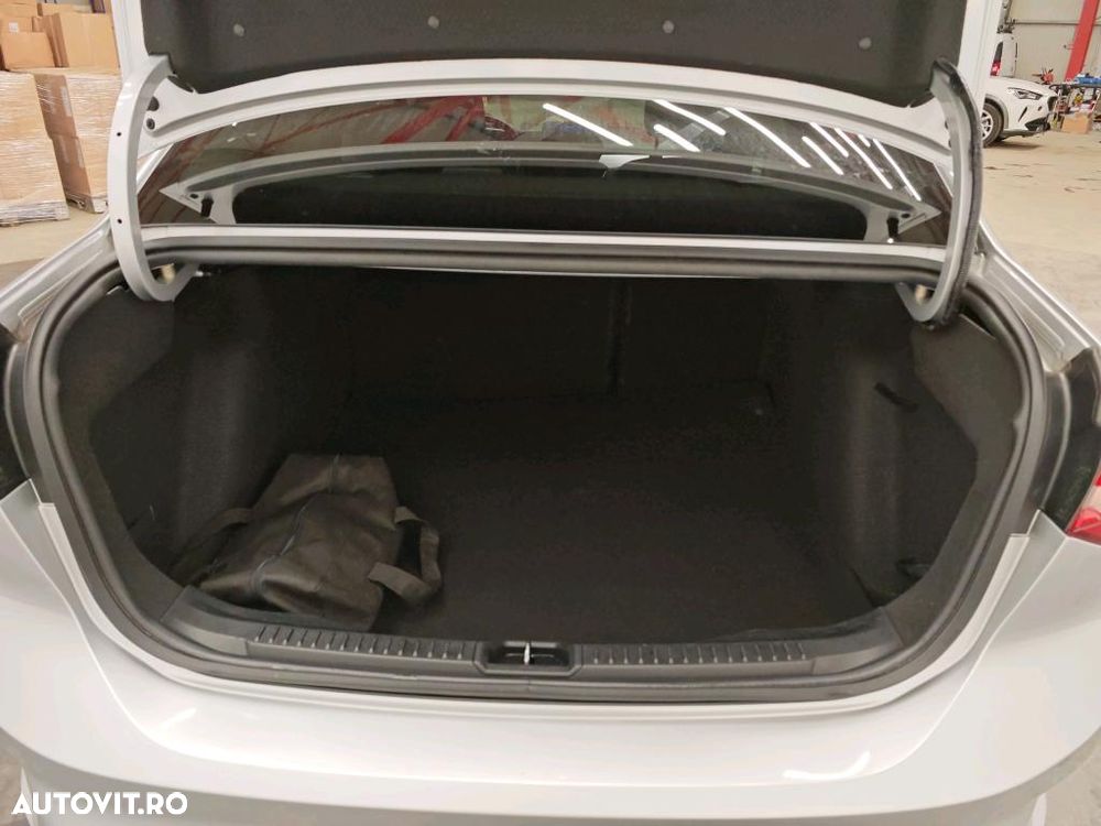 Ford Focus 1.0 EcoBoost Hybrid Aut. COOL&CONNECT - 9