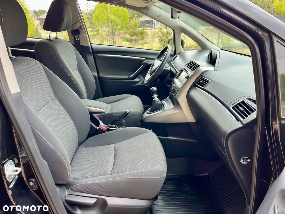 Toyota Verso 1.8 7-Sitzer Executive - 11