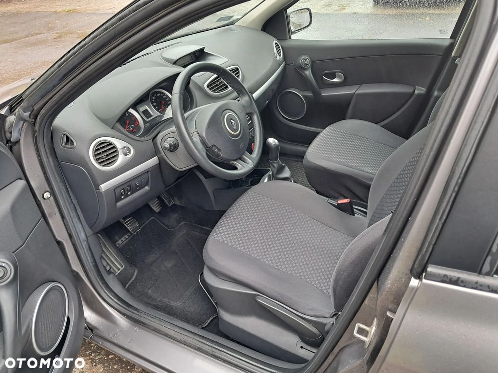 Renault Clio 1.5 dCi Dynamique - 4