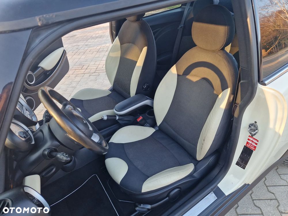 MINI Cooper S 50 Mayfair - 19