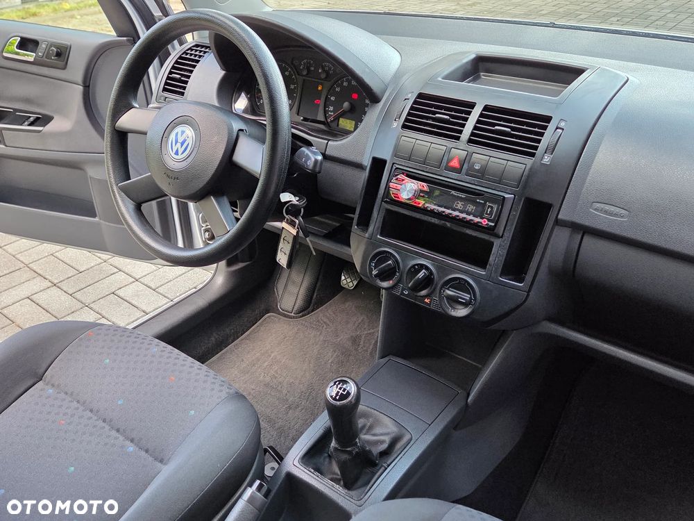 Volkswagen Polo 1.2 Fun - 20