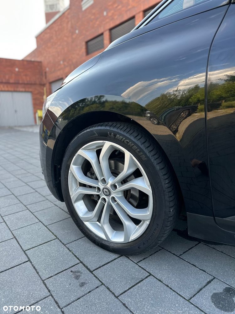 Renault Grand Scenic - 22