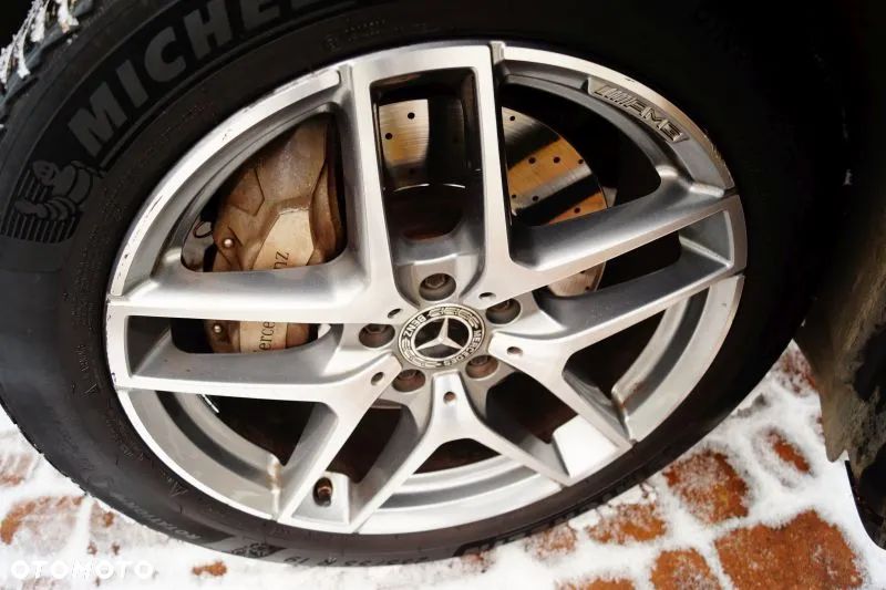 Mercedes-Benz GLC - 33