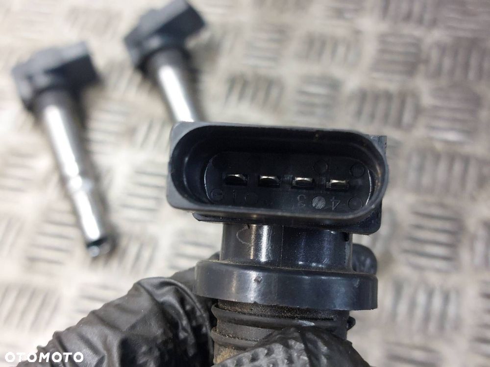 CEWKA ZAPŁONOWA KOMPLET VOLKSWAGEN GOLF V 1.4 FSI NGK U5002 - 5