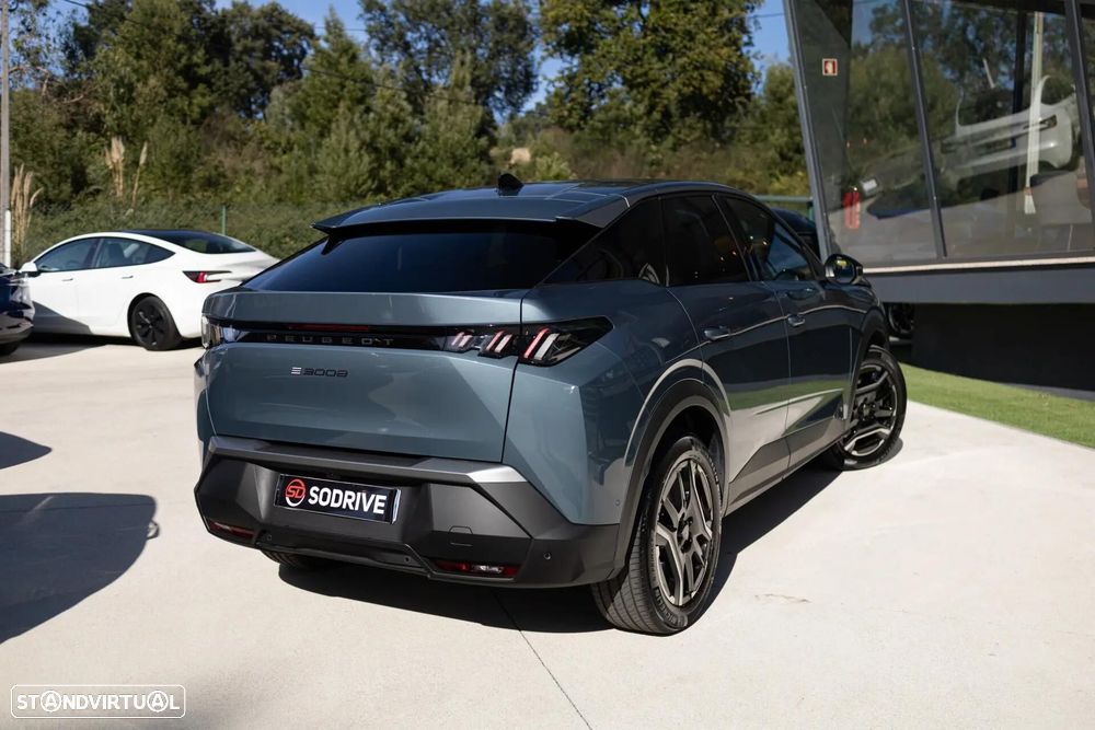 Peugeot E-3008 73 kWh Allure - 7