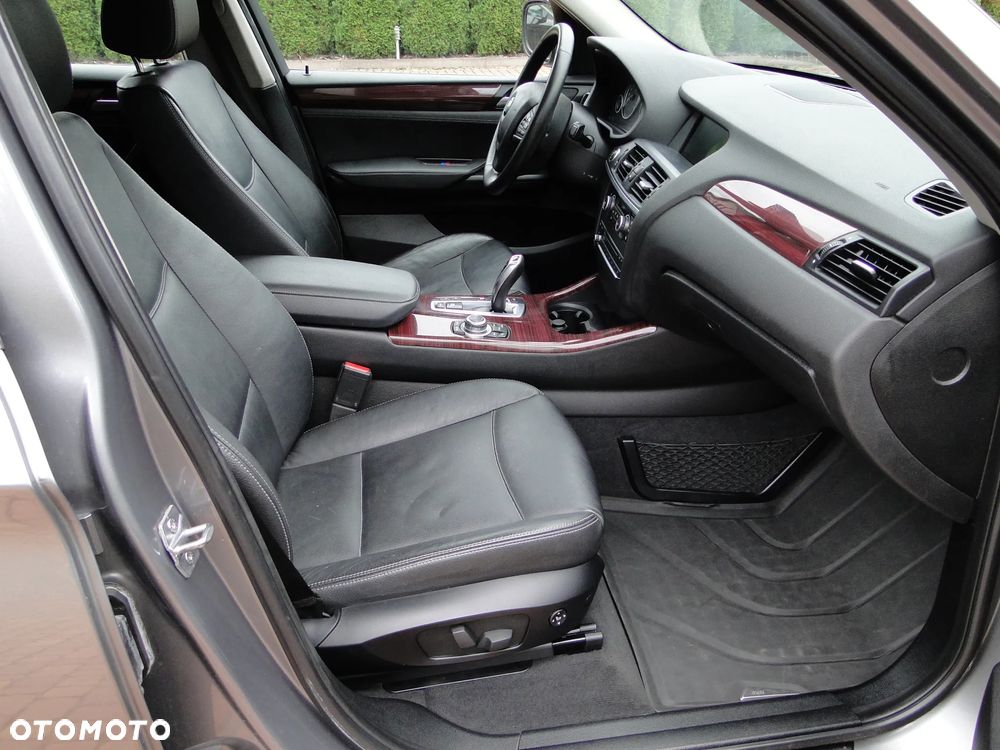 BMW X3 xDrive28i xLine sport - 21