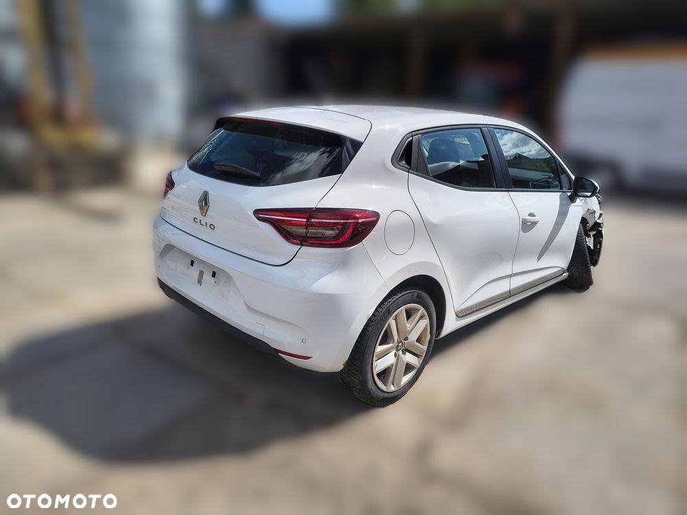 Renault Clio - 7