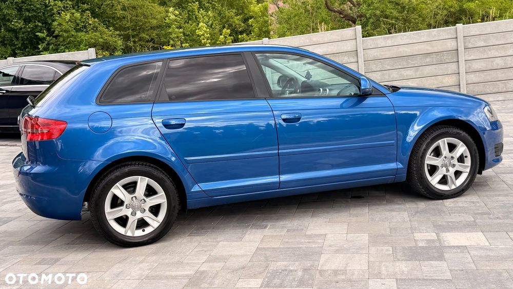 Audi A3 Sportback 1.6 Ambiente - 6