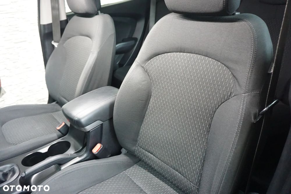 Hyundai ix35 1.7 CRDi Comfort 2WD - 19