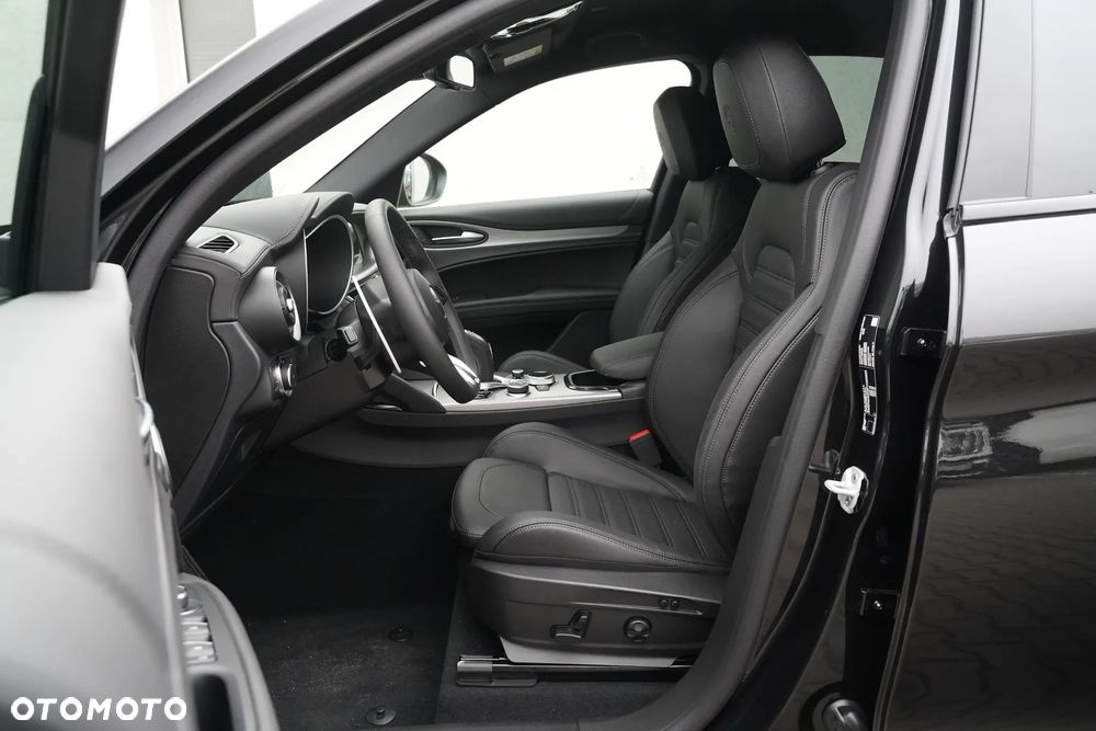Alfa Romeo Stelvio 2.0 Turbo Veloce Q4 - 10