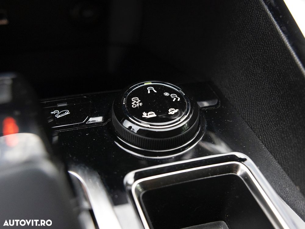 Peugeot 3008 THP 165 EAT6 Stop & Start Active - 30