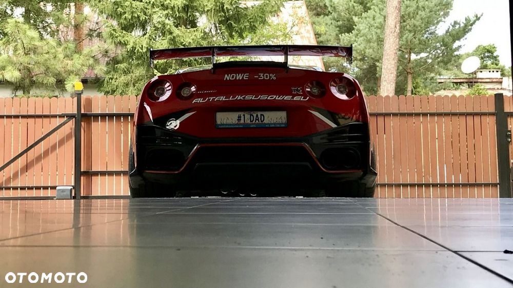 Nissan GT-R - 9