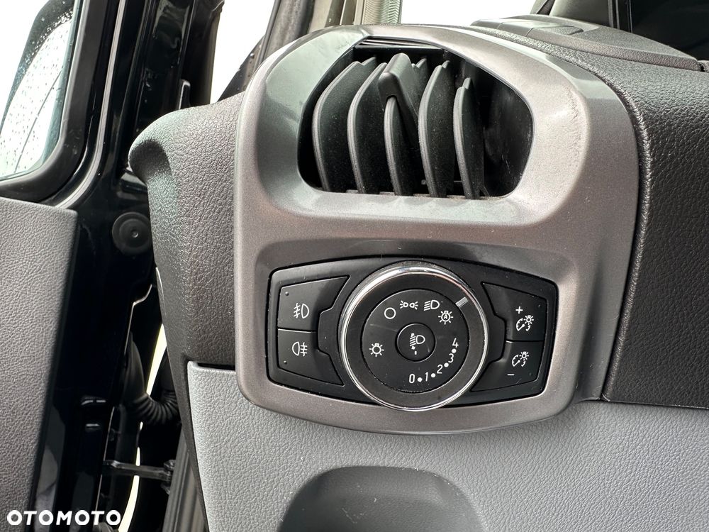 Ford Transit Custom - 24