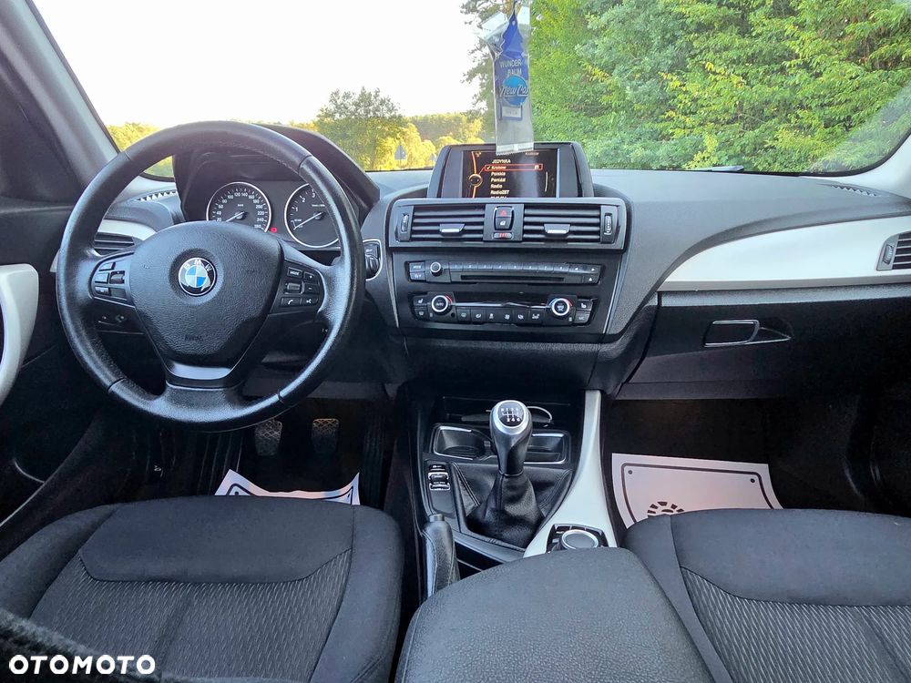 BMW Seria 1 116i - 16