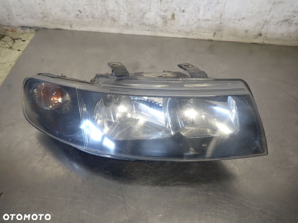 LAMPA PRAWA PRZEDNIA SEAT LEON I 1M1941002D - 1