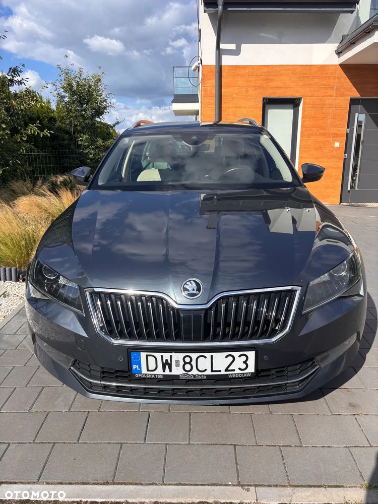 Skoda Superb 2.0 TDI L&K DSG - 5