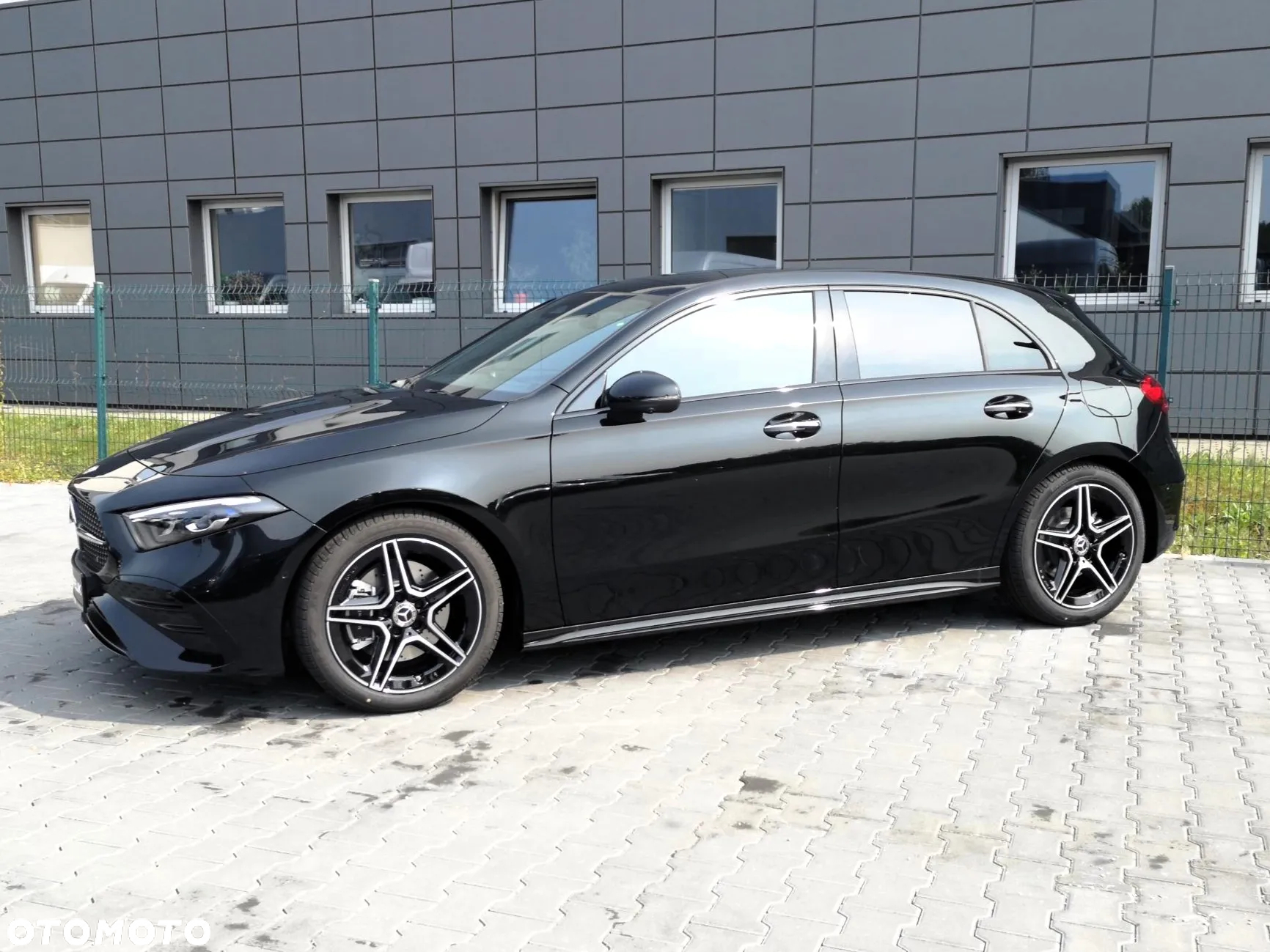 Mercedes-Benz Klasa A 220 4Matic 7G-DCT AMG Line - 5