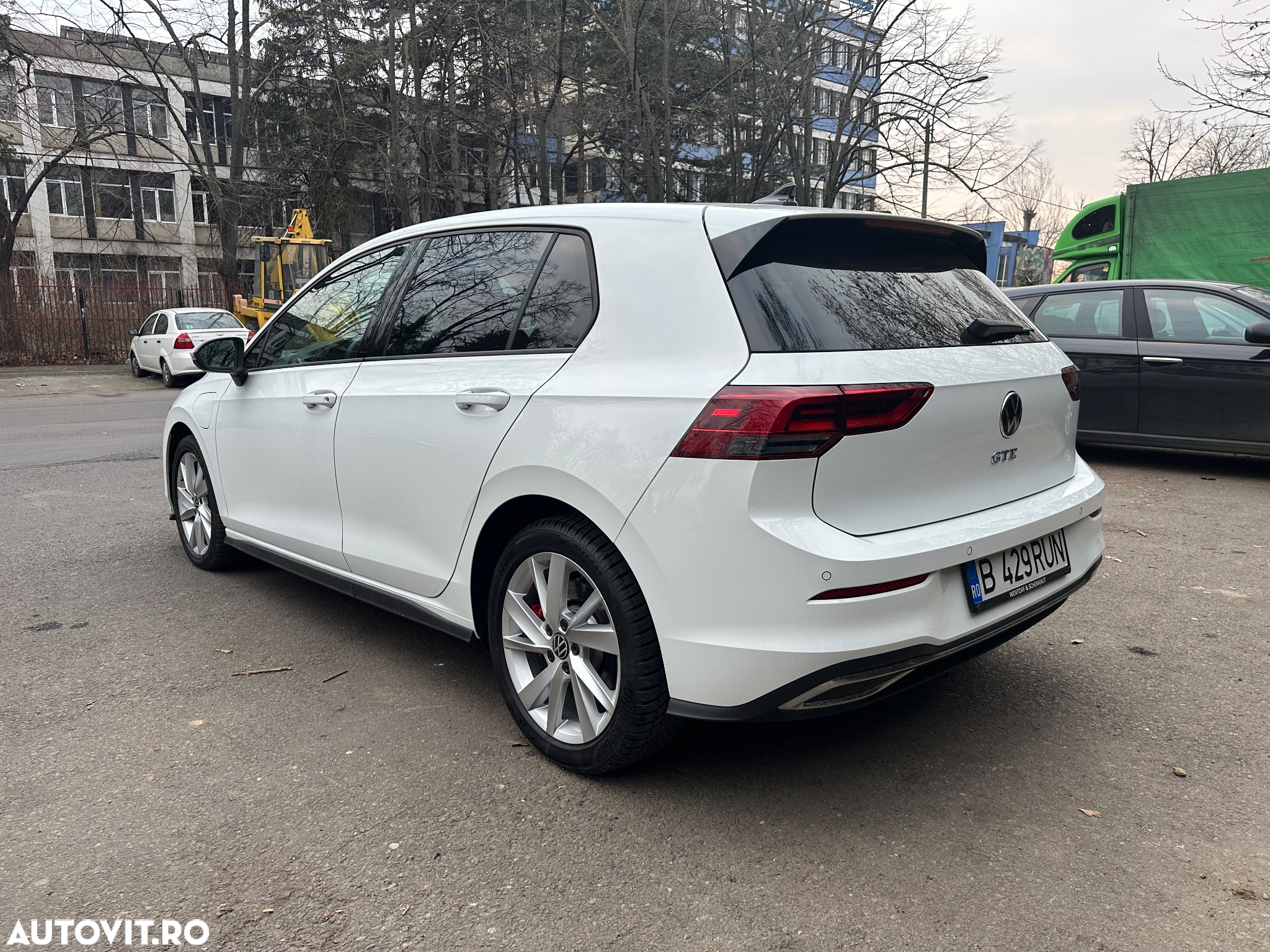 Volkswagen Golf - 3