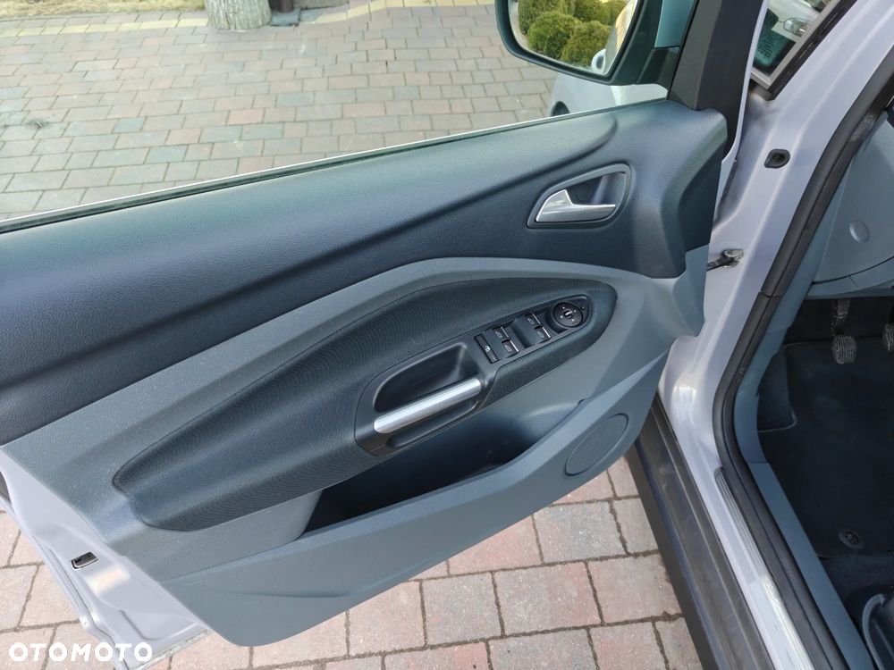 Ford C-MAX 2.0 TDCi Titanium - 15