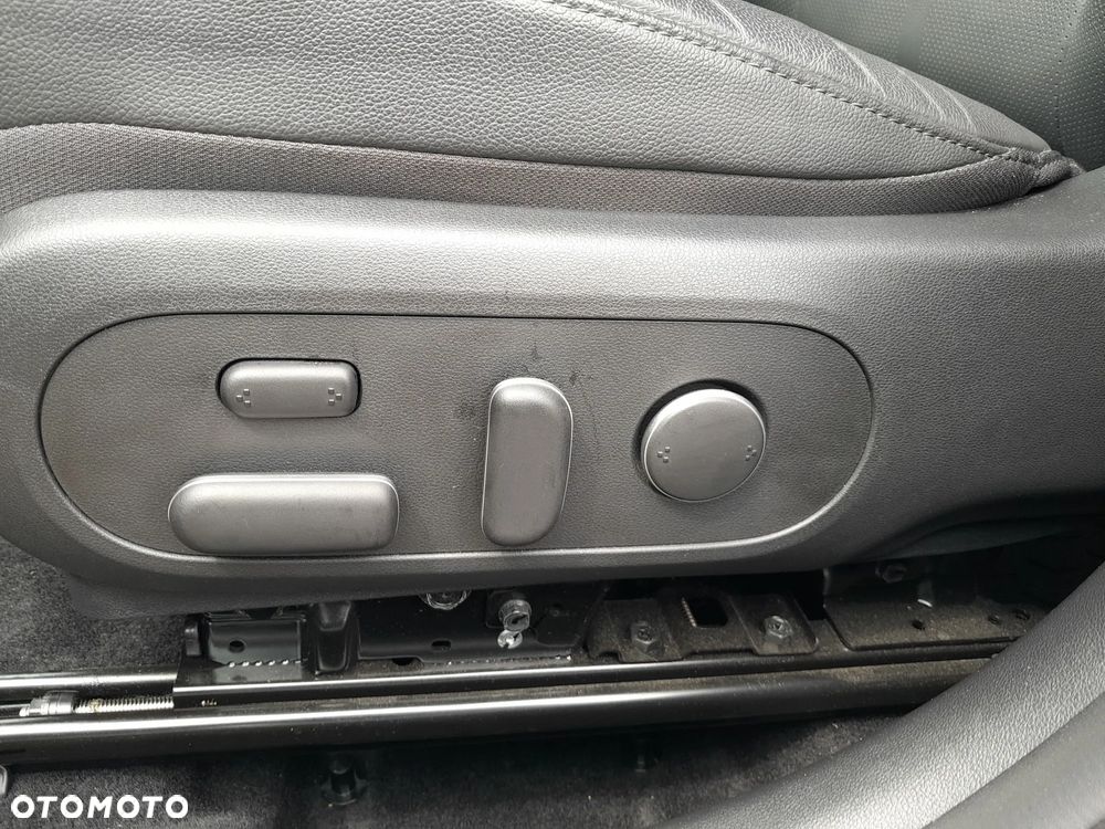Hyundai Kona 1.6 GDI Hybrid Platinum DCT - 25