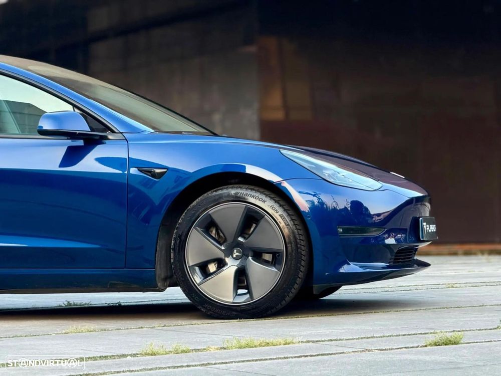 Tesla Model 3 - 37