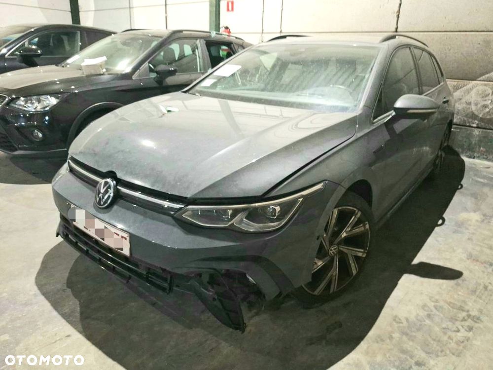 Volkswagen Golf 1.5 eTSI OPF DSG R-Line - 1