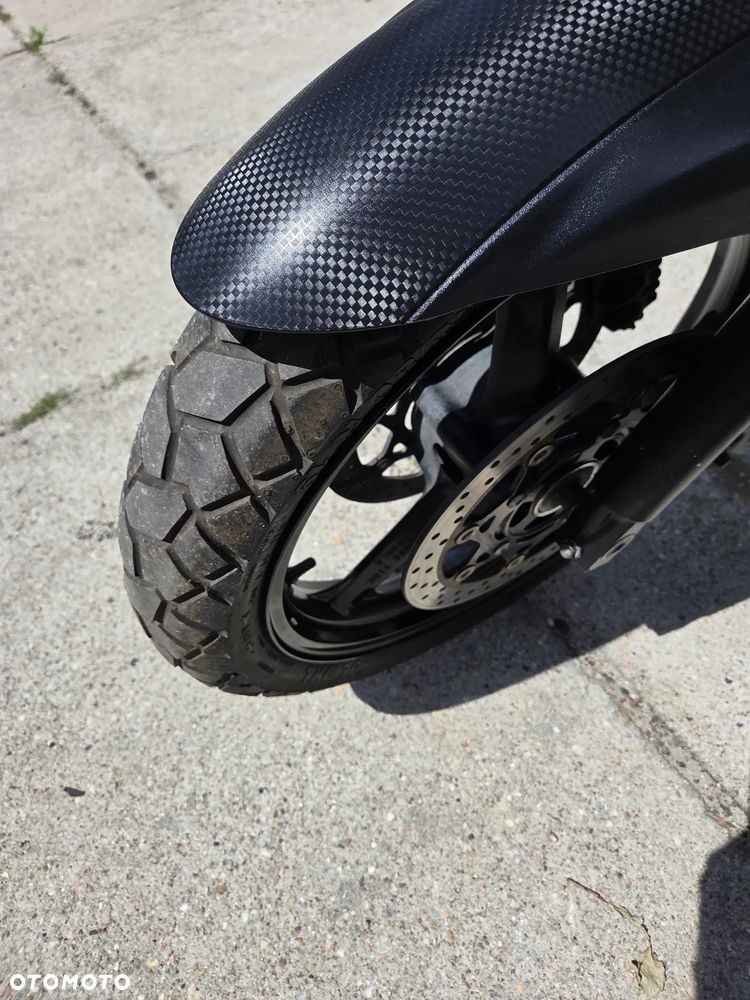 Suzuki V-STROM - 7
