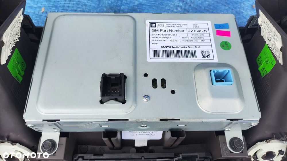 RADIO NAWIGACJA CD 500 NAVI WYŚWIETLACZ PANEL KRATKA NAWIEWU KOMPLET BRĄZ BRĄZOWY OPEL INSIGNIA A - 2