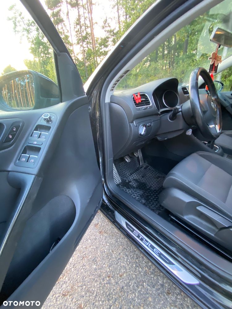 Volkswagen Golf VI 1.6 TDI Comfortline - 5