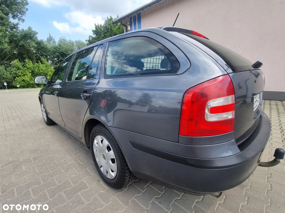 Skoda Octavia 1.6 Ambiente EU5 - 26