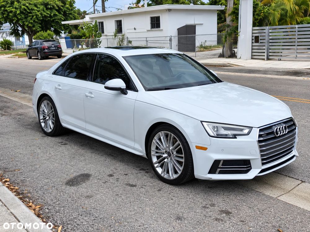 Audi A4 Limousine - 4