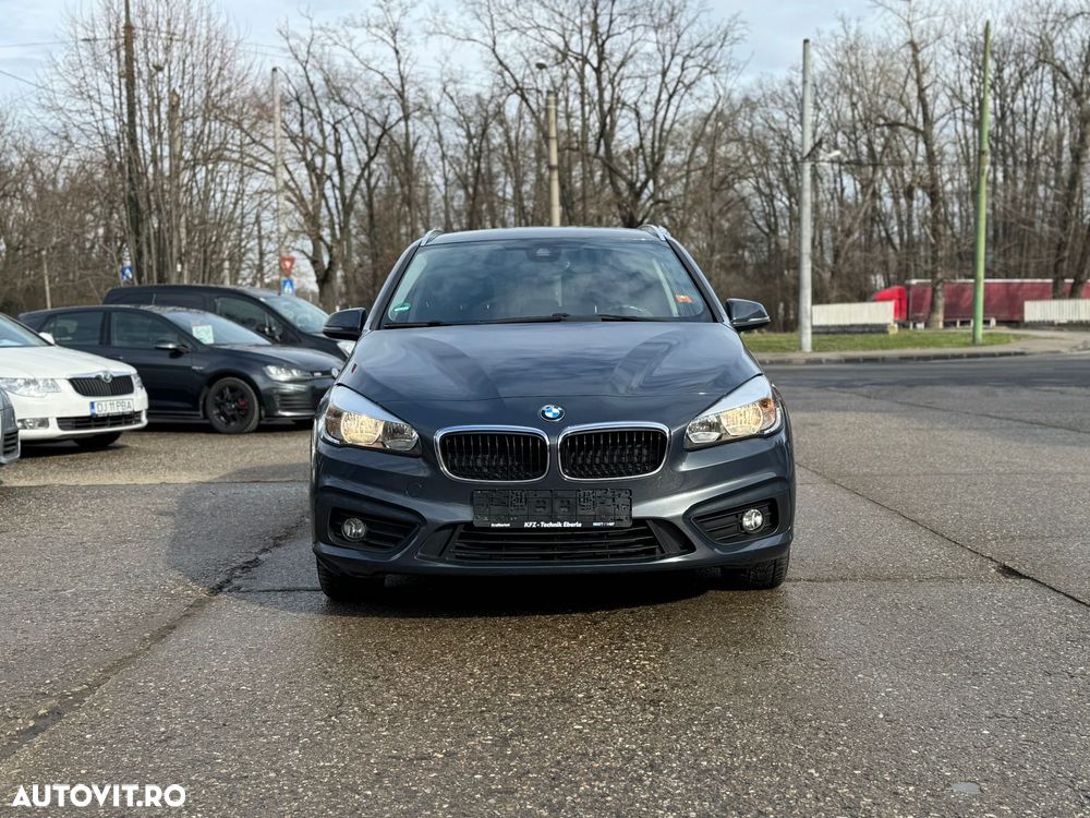 BMW Seria 2 218i - 8